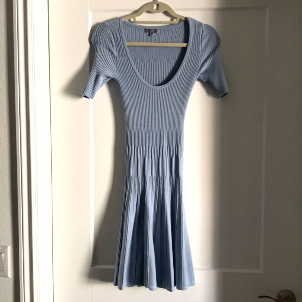 Guess mini knit dress. Worn once. Excellent condition
